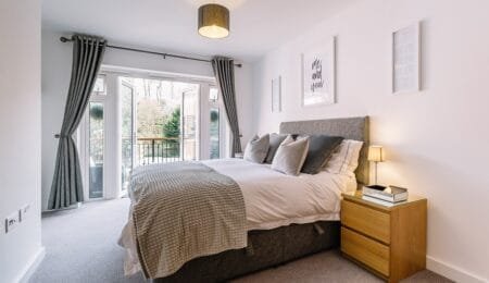 أفكار ساحرة لتصميم غرفة نوم تجمع بين الأناقة والراحة! أفكار ساحرة لتصميم غرفة نوم تجمع بين الأناقة والراحة!