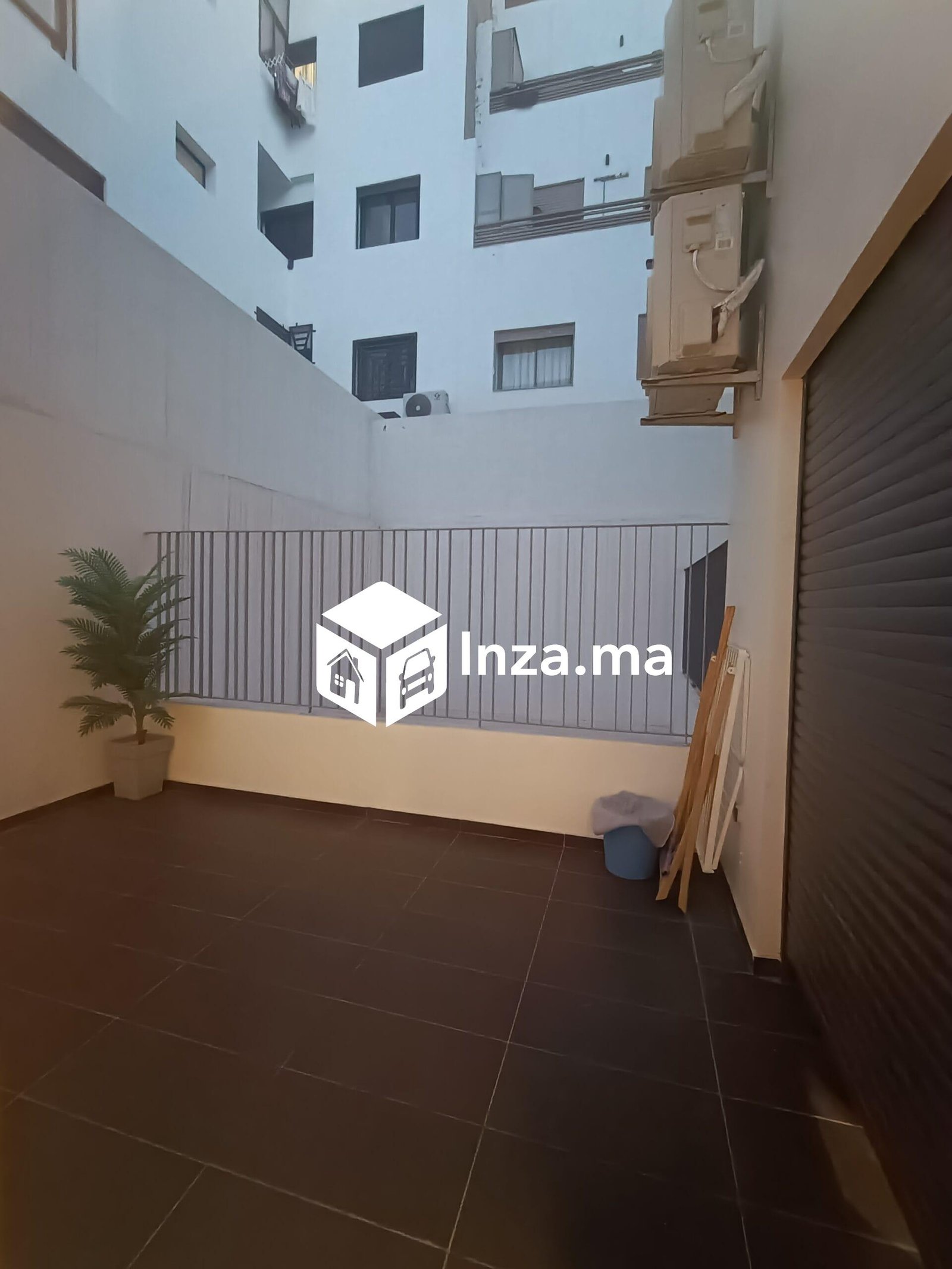 Studio meublé à louer