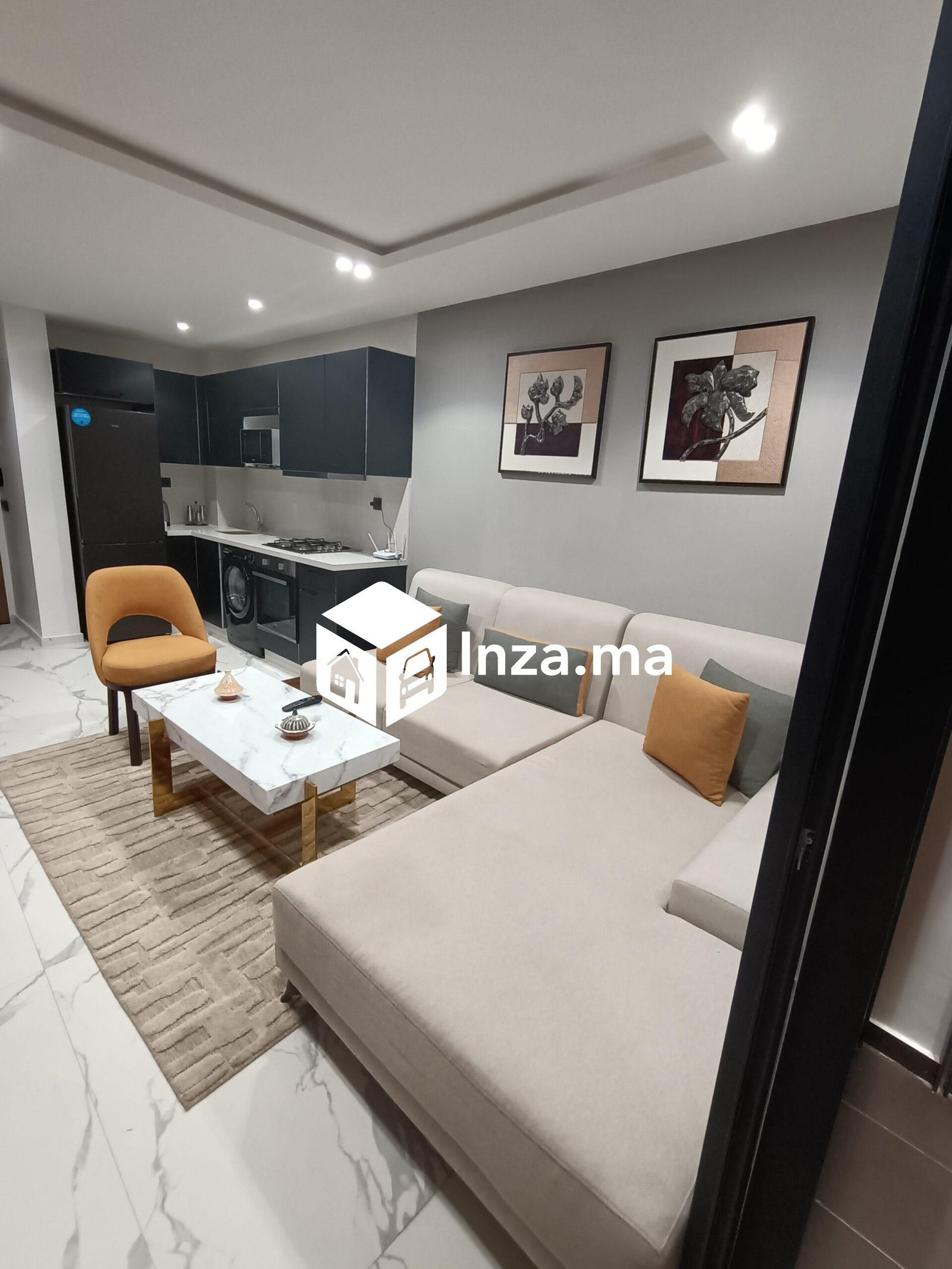 Studio meublé à louer