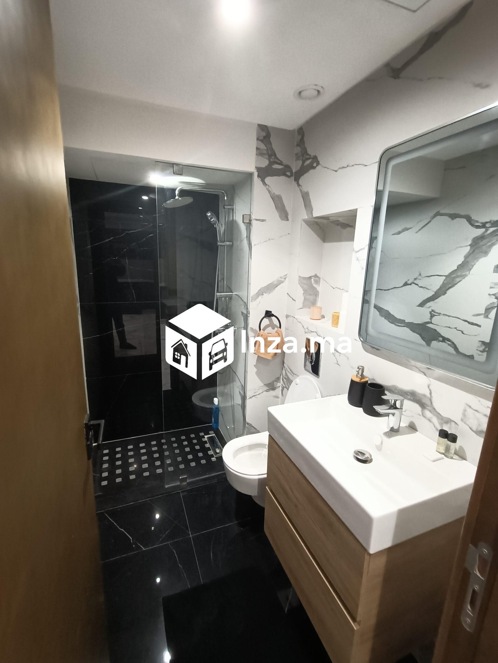 Studio meublé à louer