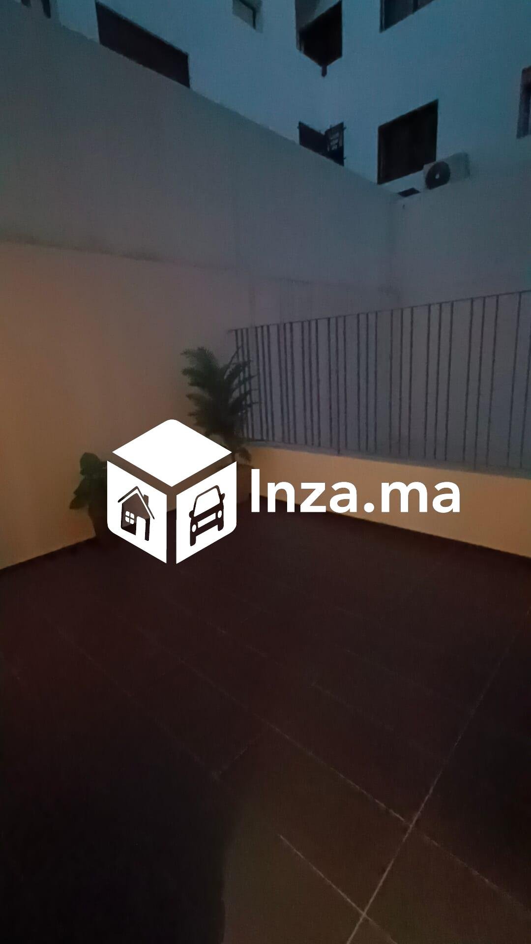 Studio meublé à louer