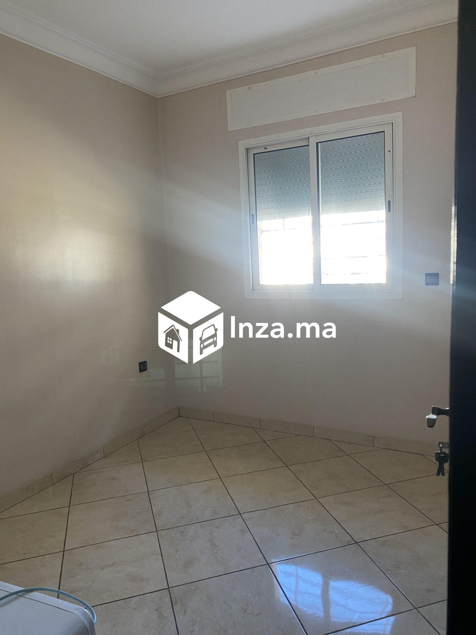 شقة للبيع بطنجة بوسط المدينة فال فالوري