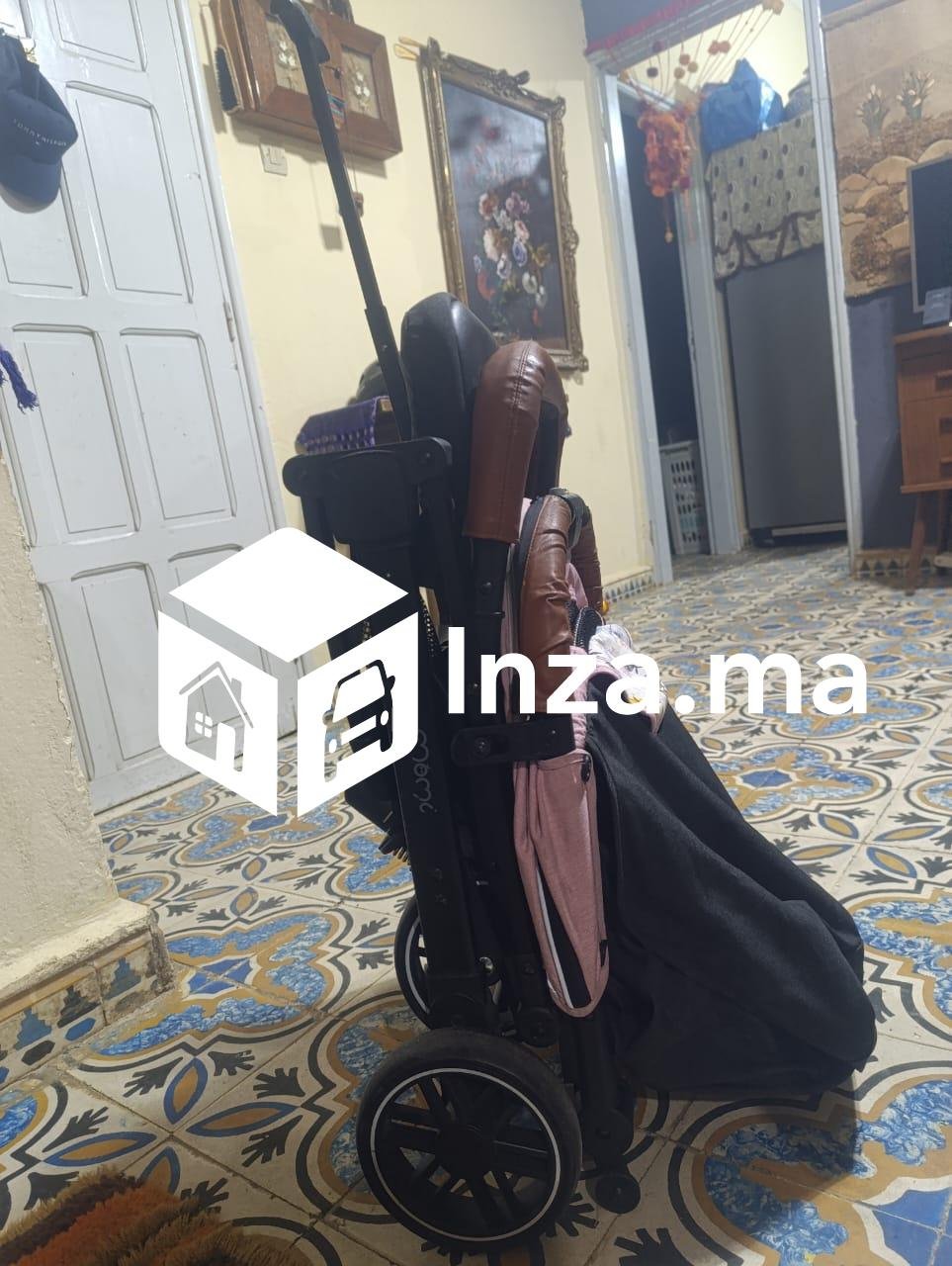 عربة الاطفال