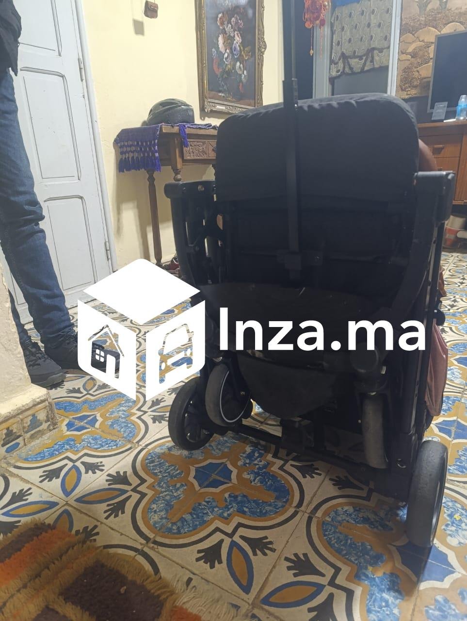 عربة الاطفال