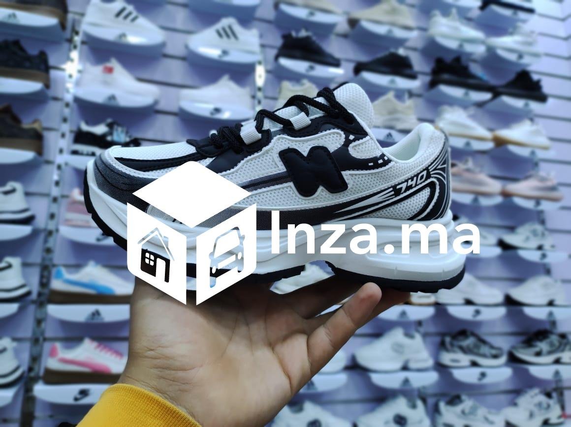 حذاء للبيع بيع بالجملة والتقسيط انزكان