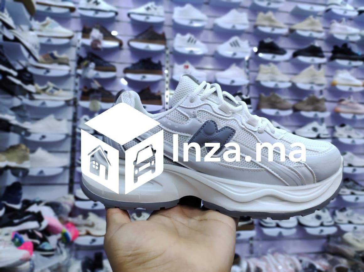 حذاء للبيع بيع بالجملة والتقسيط انزكان