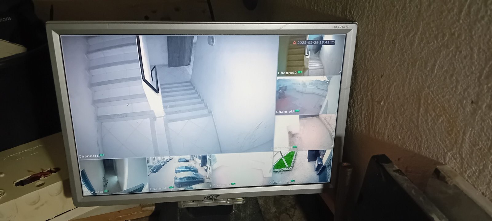 Technicien installateur réseau informatique et caméra