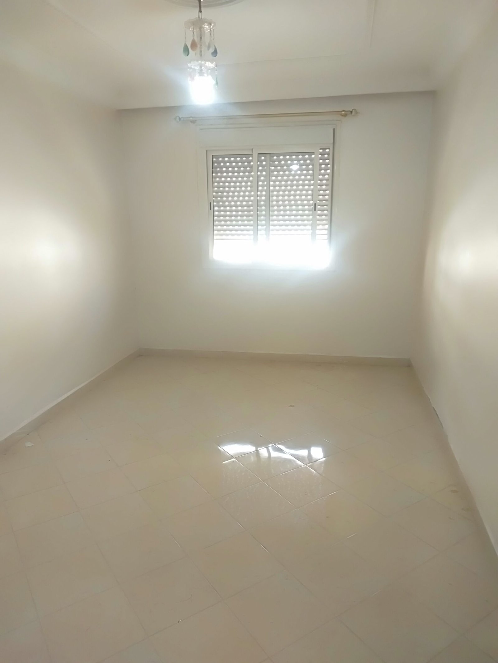 شقة ممتازه للكراء بجنان الزيتون المحمدية