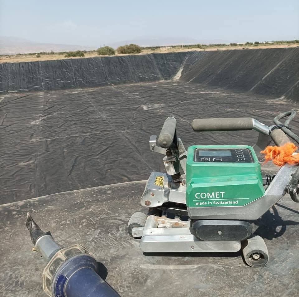 تجهيز الأحواض المائية