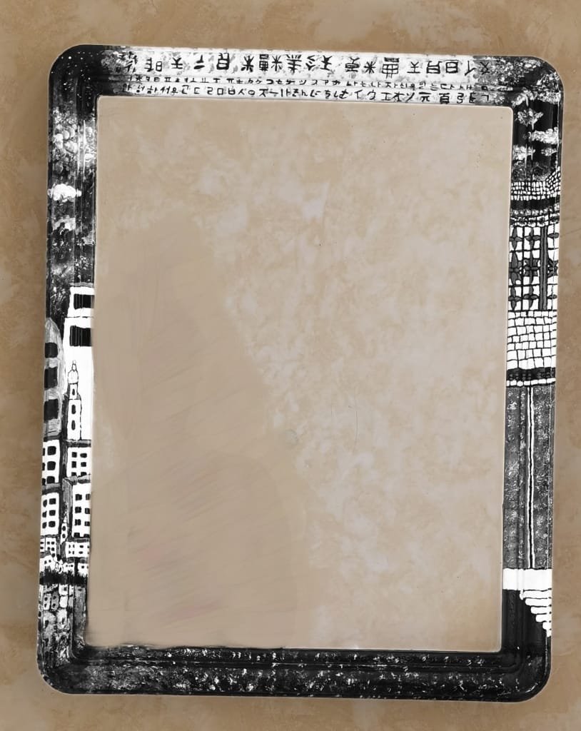 مرآة فنية مرسومة يدوياً