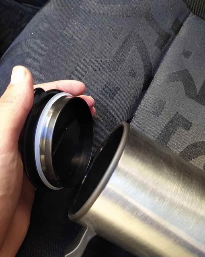 كوب كهربائي لتسخين الشاي والقهوة وحليب الاطفال في السيارة