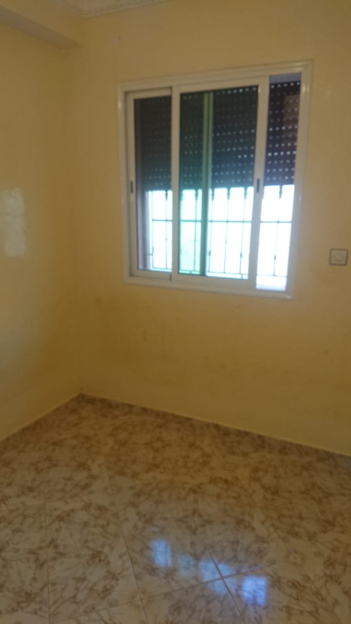 شقه للبيع في نواحي المحمدية لويزية بني خلف