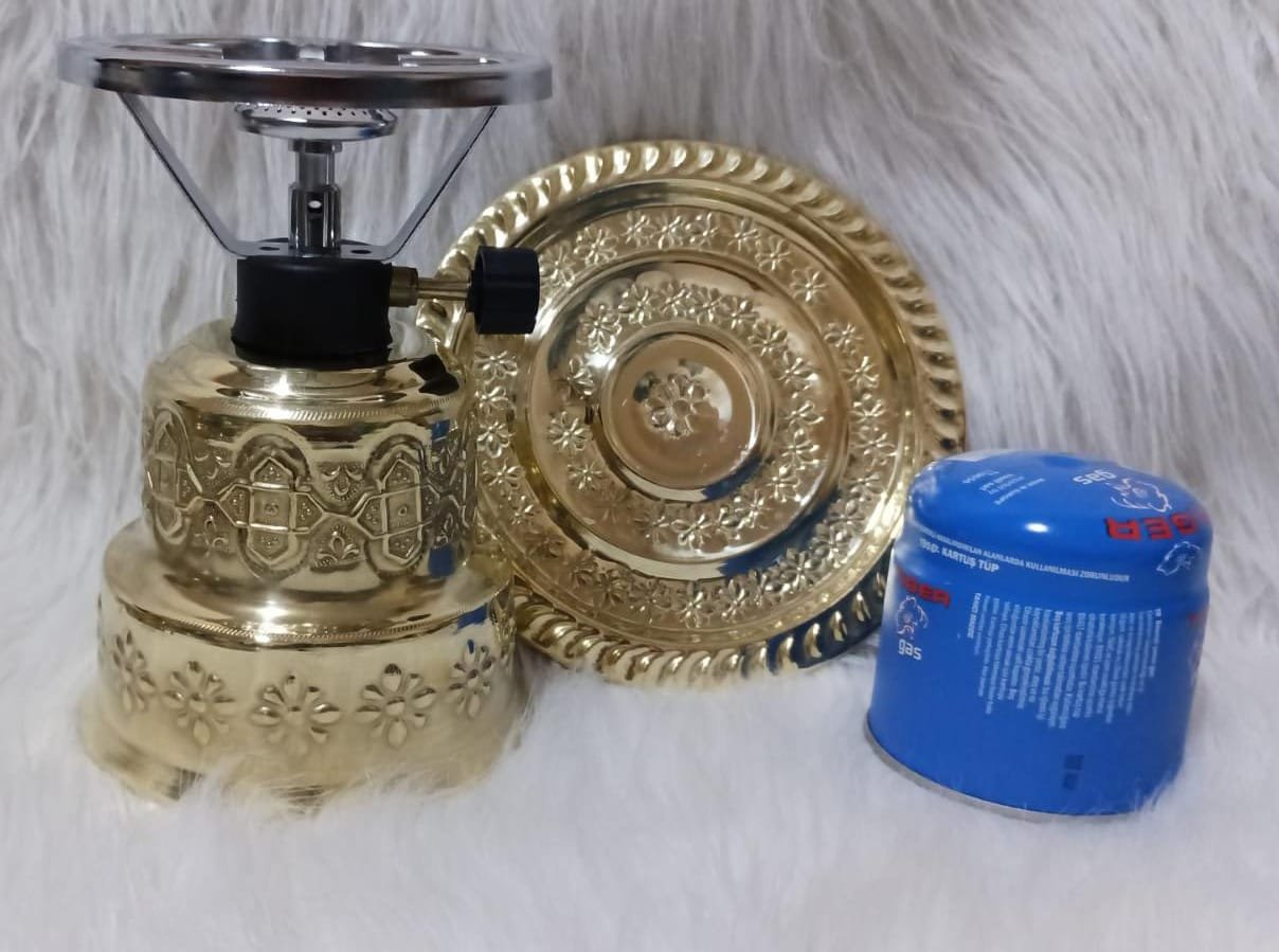 بوطة غاز صغيرة مع غطاء راقي