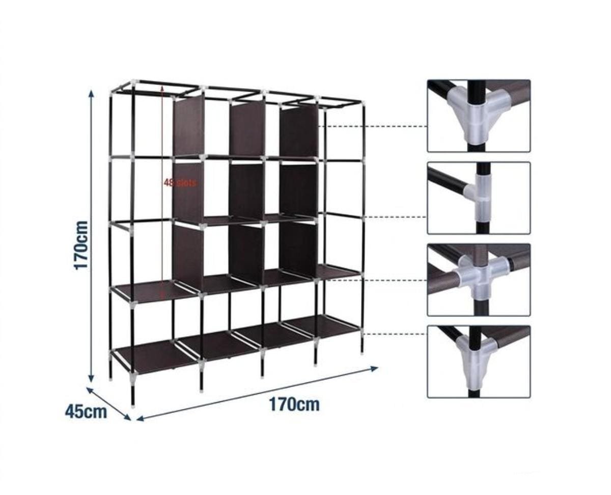 خزانة ملابس كبيرة